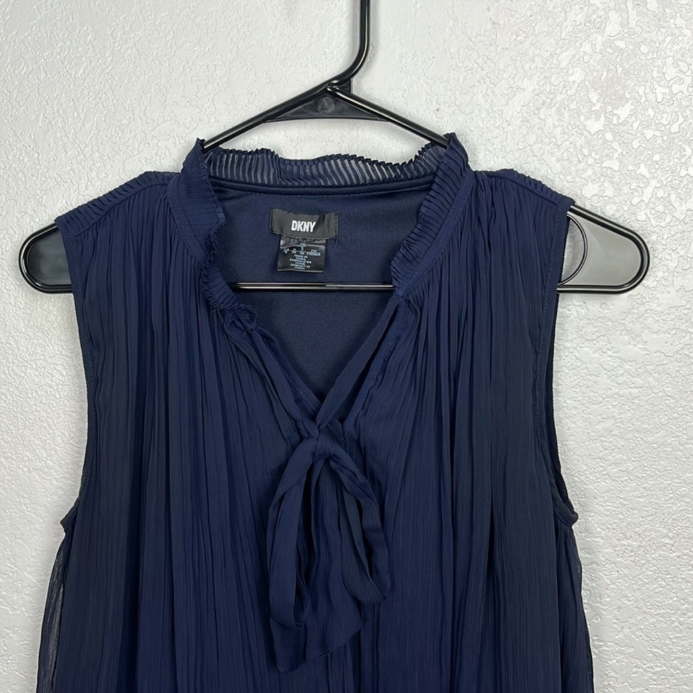 DKNY Navy Ruffled Sleeveless Tie Neck Party Shift Dress Sz 6 Chic Summer TC0782 - Picture 7 of 8
